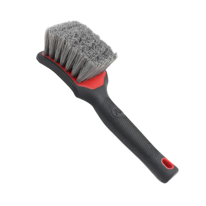 escova de roda vermelho